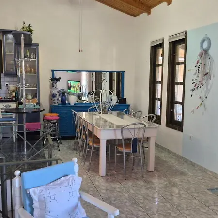 πασιθέα Vila Khánia